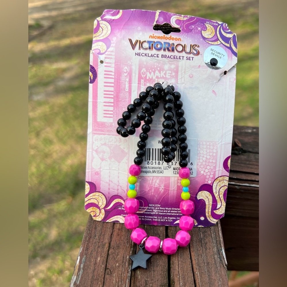 Nickelodeon Victorious Bracelet Set + Necklace Set 2012 Viacom Kidcore Jewelry - Picture 7 of 16